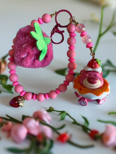 Berry Cupcake Keychain – Strawberry Plush & Pink Beaded Charm